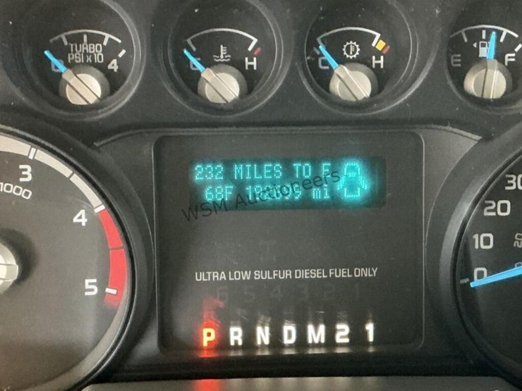 2014-ford-f550-image-18