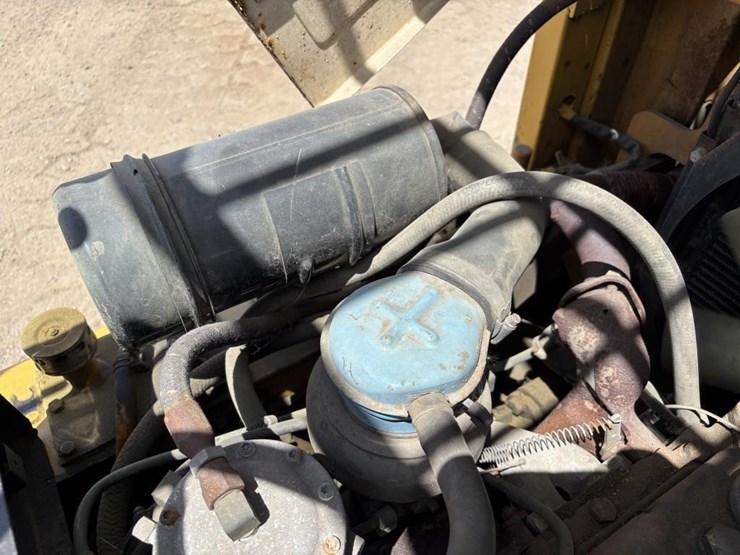 komatsu-fg25s-4-image-22