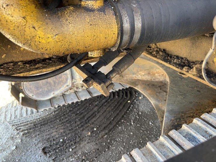komatsu-pc200-l-image-49