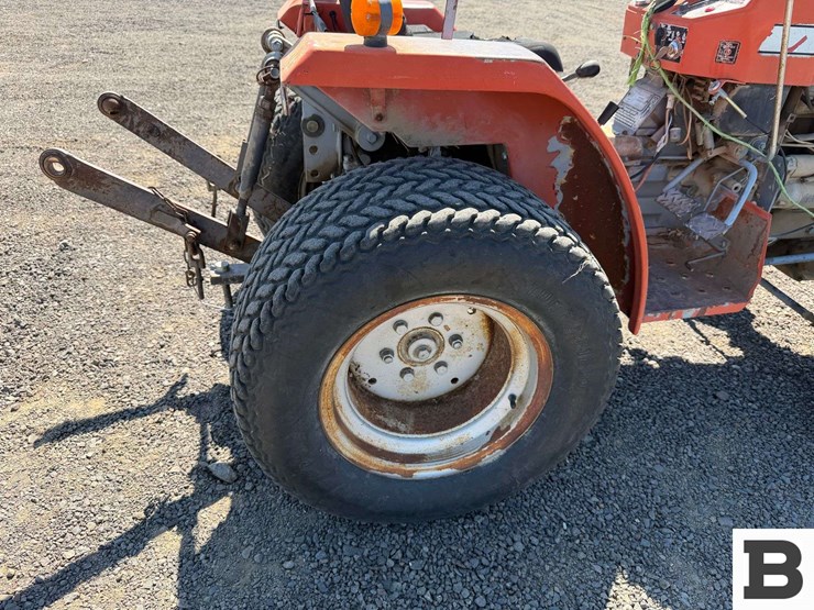 1983-massey-ferguson-1010-image-22