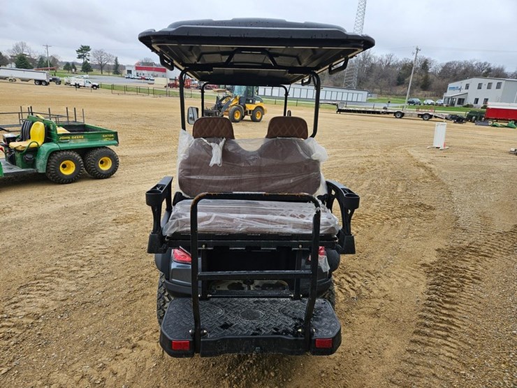 #5068-•-sdlanch-sdlgc80-electric-side-by-side-golf-cart-image-4