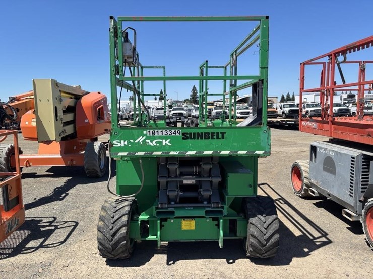 2018-skyjack-sj6826rt-image-5