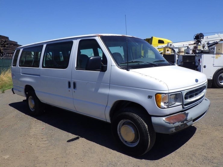 2000-ford-econoline-350-image-2