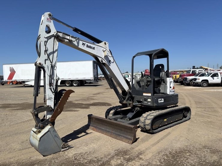 2017-bobcat-e50-image-1