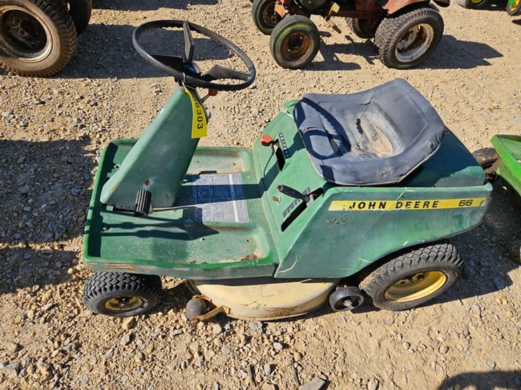 john-deere-la-image-2