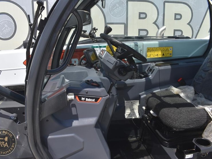 2024-bobcat-tl619-image-25