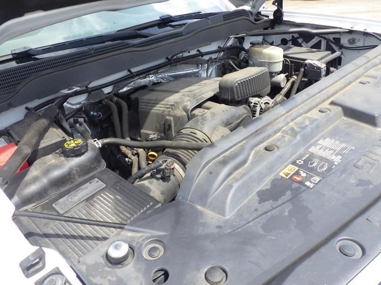 2016-chevrolet-2500-image-11