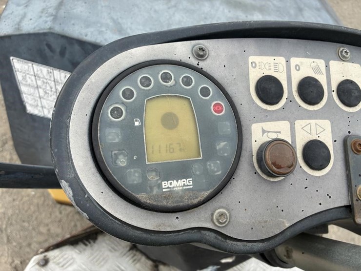 2008-bomag-bw120ad-4-image-13
