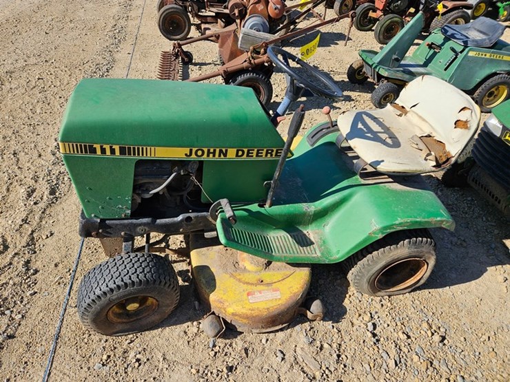john-deere-111-image-2