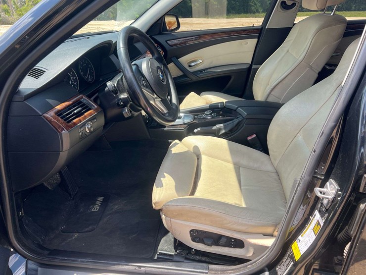 2010-bmw-535i-4-door-sedan-(171,524-miles)-image-10