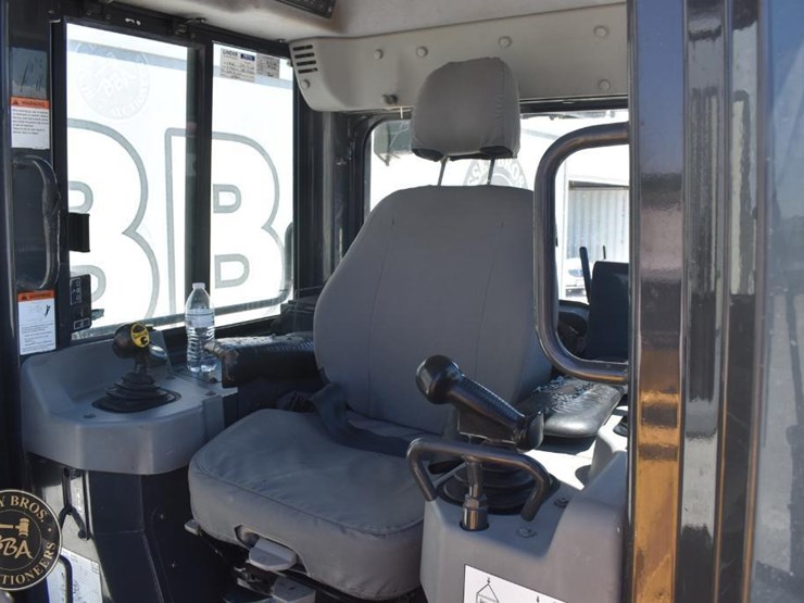 2019-komatsu-d51pxi-24-image-50