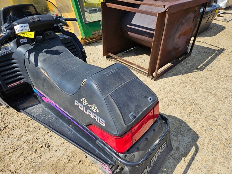 #5106-•-polaris-600-xcr`-snow-mobile-image-13