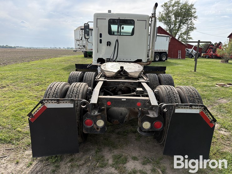 2007-freightliner-columbia-120-t/a-day-cab-truck-tractor-image-6