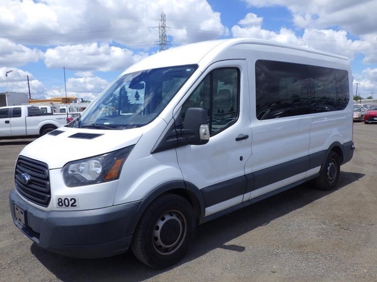 2018-ford-transit-image-1