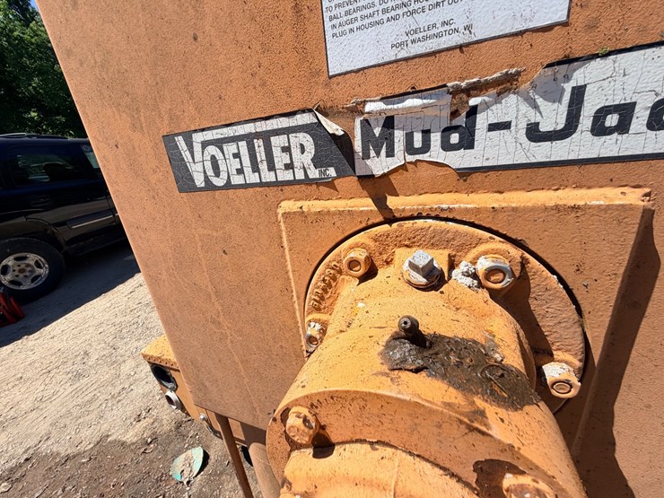 #24058-•-2009-voeller-mud-jack-h-200-image-47