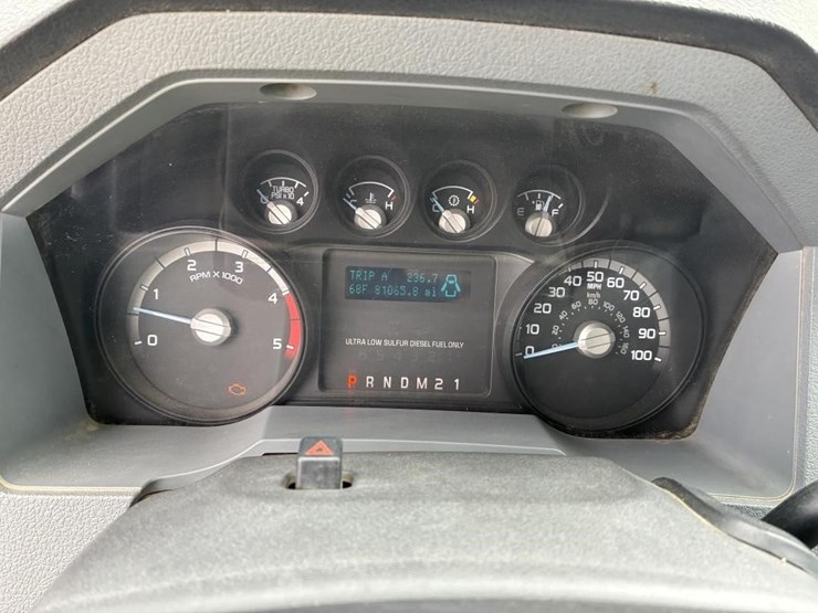 2011-ford-f550-image-21