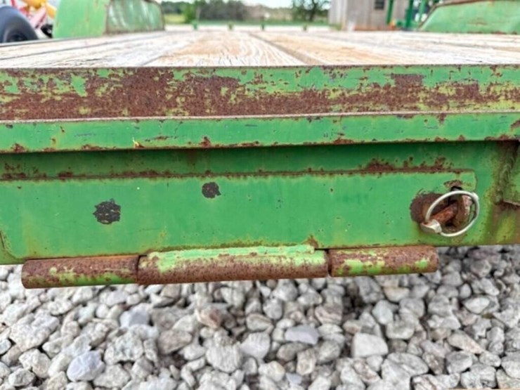 18'-wood-equipment-trailer-image-7