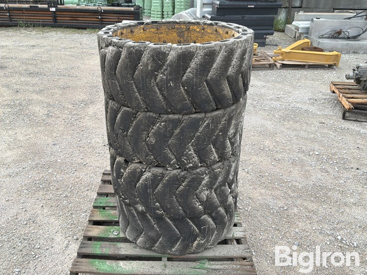 skid-steer-demolition-tires-image-2