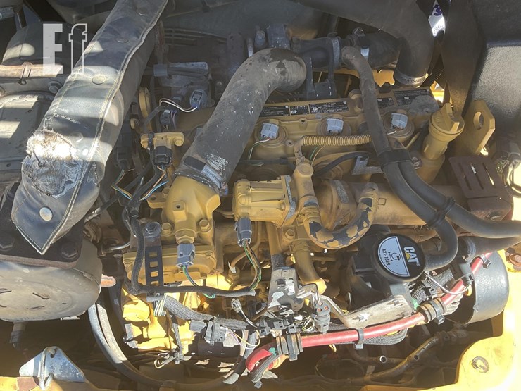 2021-caterpillar-906m-image-16