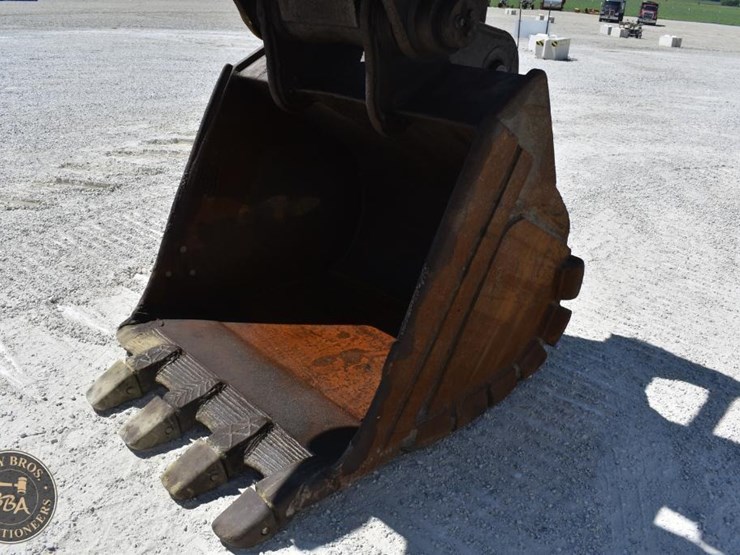 2010-deere-350d-lc-image-24
