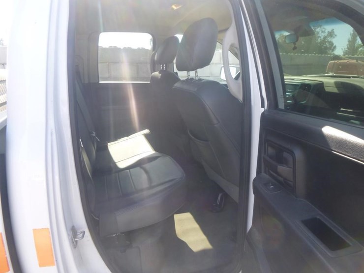 2014-dodge-ram-1500-image-19