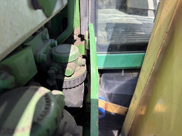 john-deere-6420-image-54
