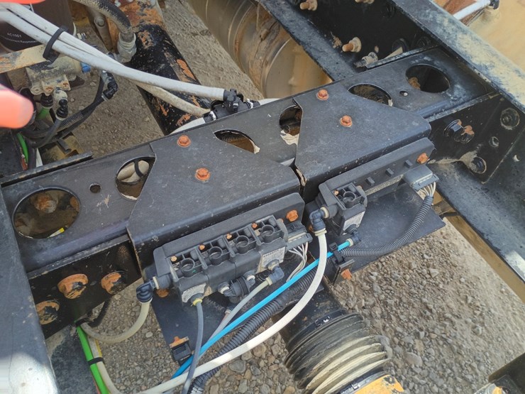 2016-international-prostar-image-74