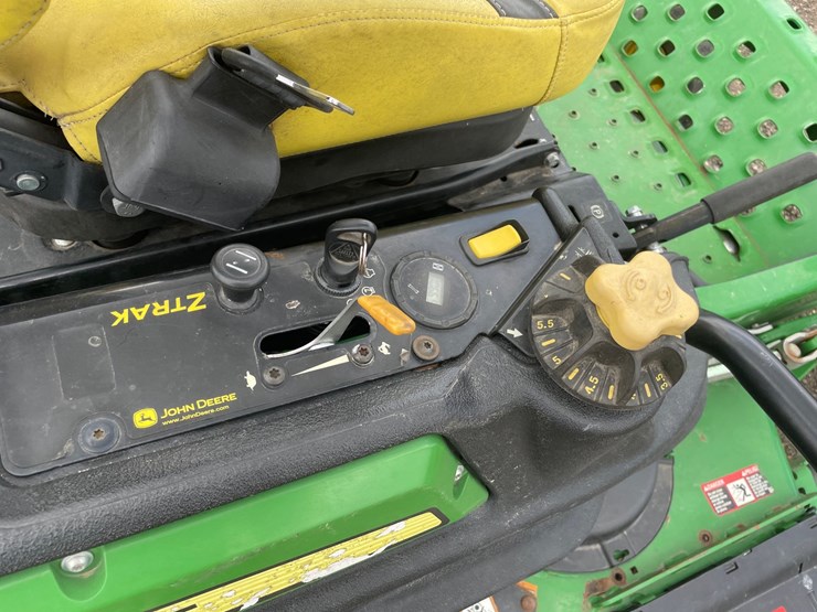 2018-john-deere-z915b-image-15