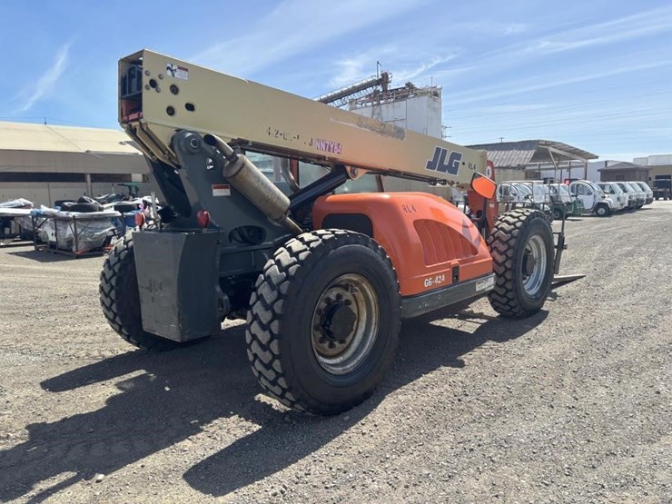 2005-jlg-g6-42a-image-3