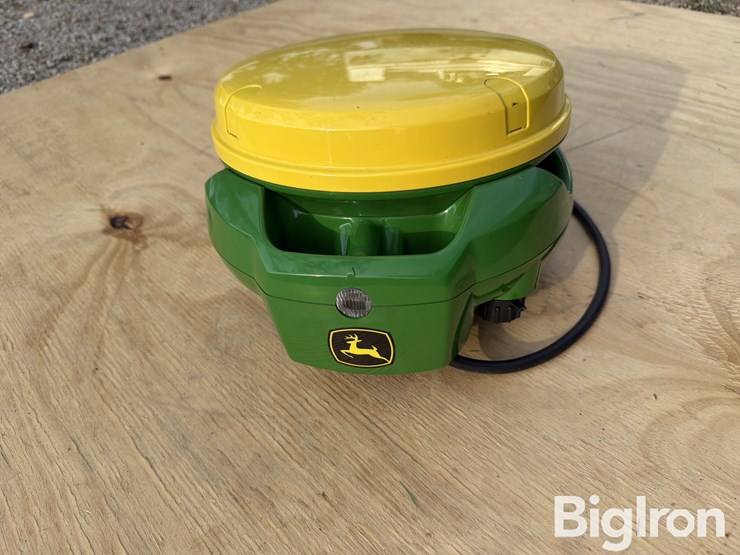 john-deere-7000-image-2