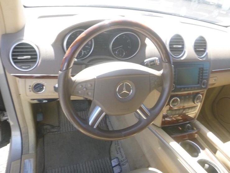 2007-mercedes-benz-gl450-image-11
