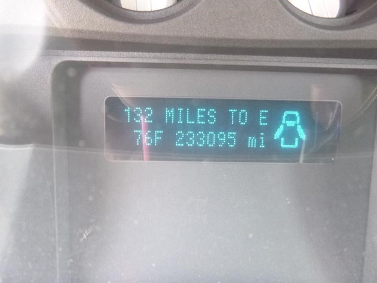 2015-ford-f550-image-18