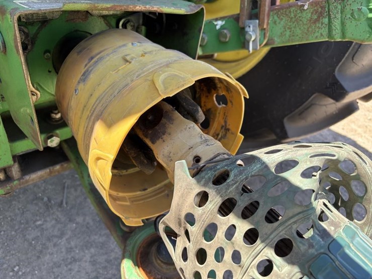 john-deere-6230-image-11