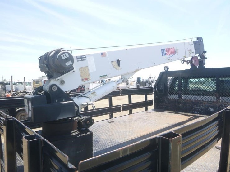 2012-ford-f550-image-10