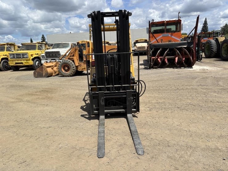 komatsu-fg25s-4-image-6