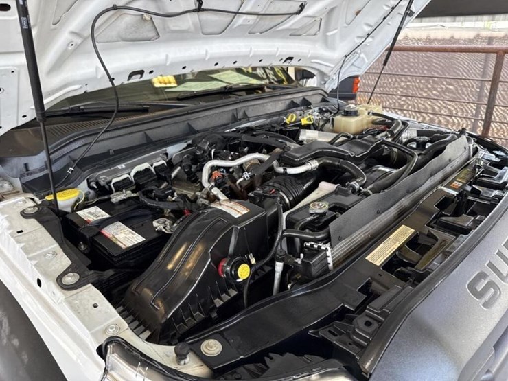 2016-ford-f550-image-19