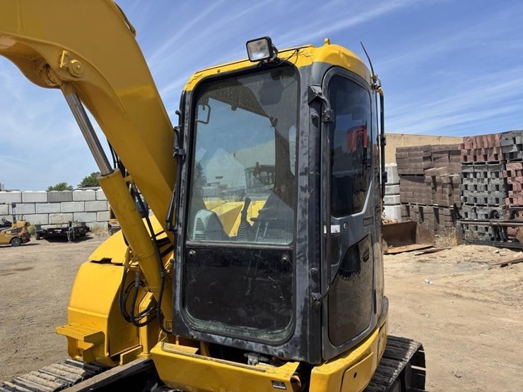 komatsu-pc78us-8-image-24