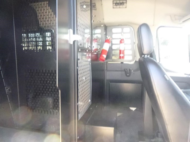 2020-ford-transit-image-15