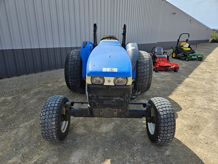 new-holland-tn65-image-8