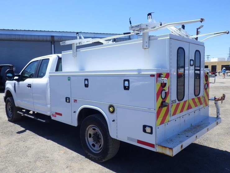 2017-ford-f350-image-4