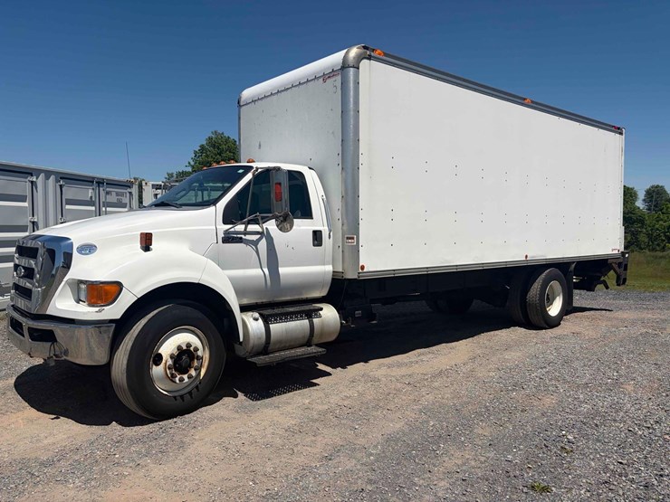 2015-ford-f750-image-1