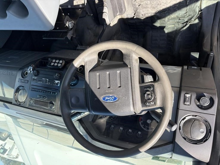 2011-ford-f250-sd-image-14