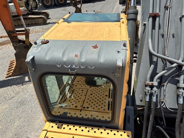 volvo-ec330b-lc-image-33