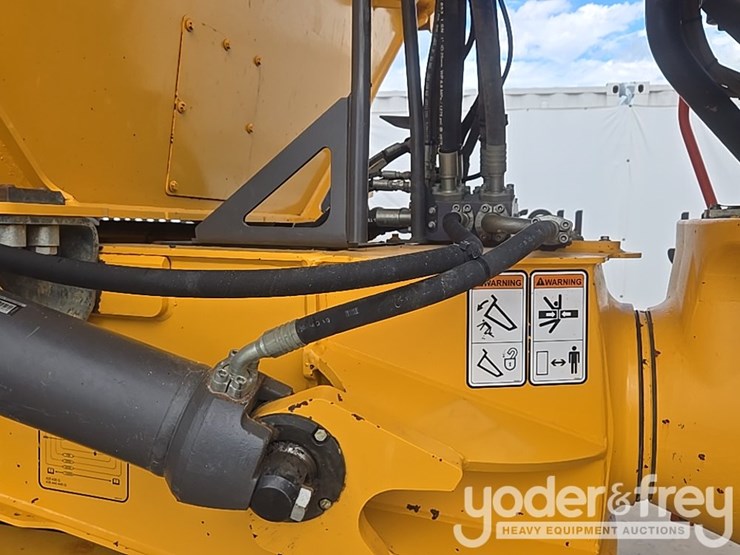 2021-volvo-a25g-image-21