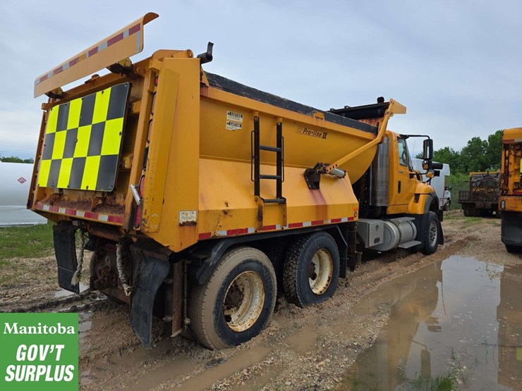 2008-international-workstar-7600-image-3