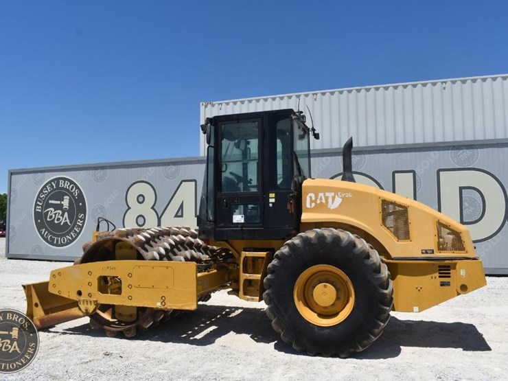 2012-caterpillar-cp56-image-13
