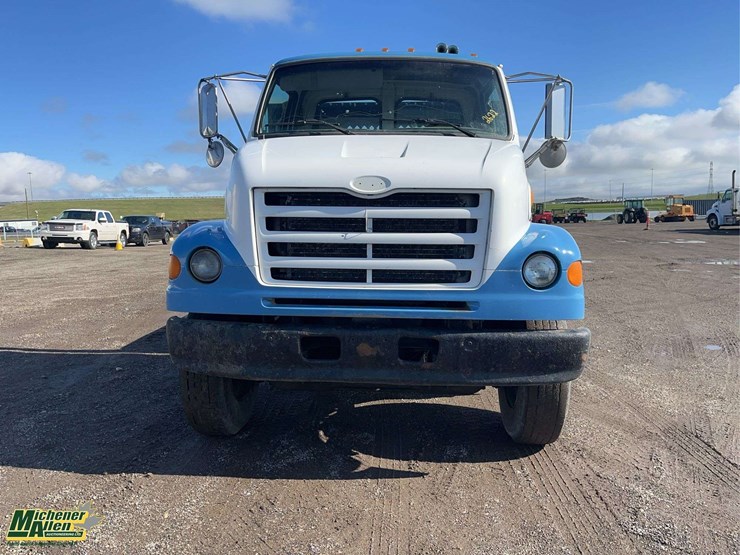 1999-sterling-l7501-image-8