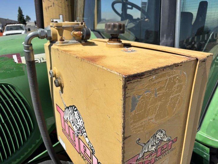 john-deere-6420-image-31