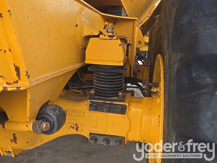 2023-volvo-a25g-image-26