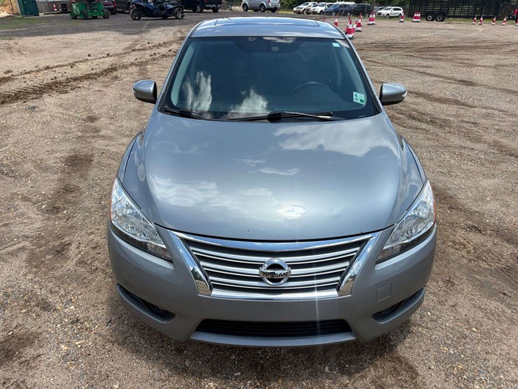 2013-nissan-sentra-4-door-sedan-(163,899-miles)-image-5